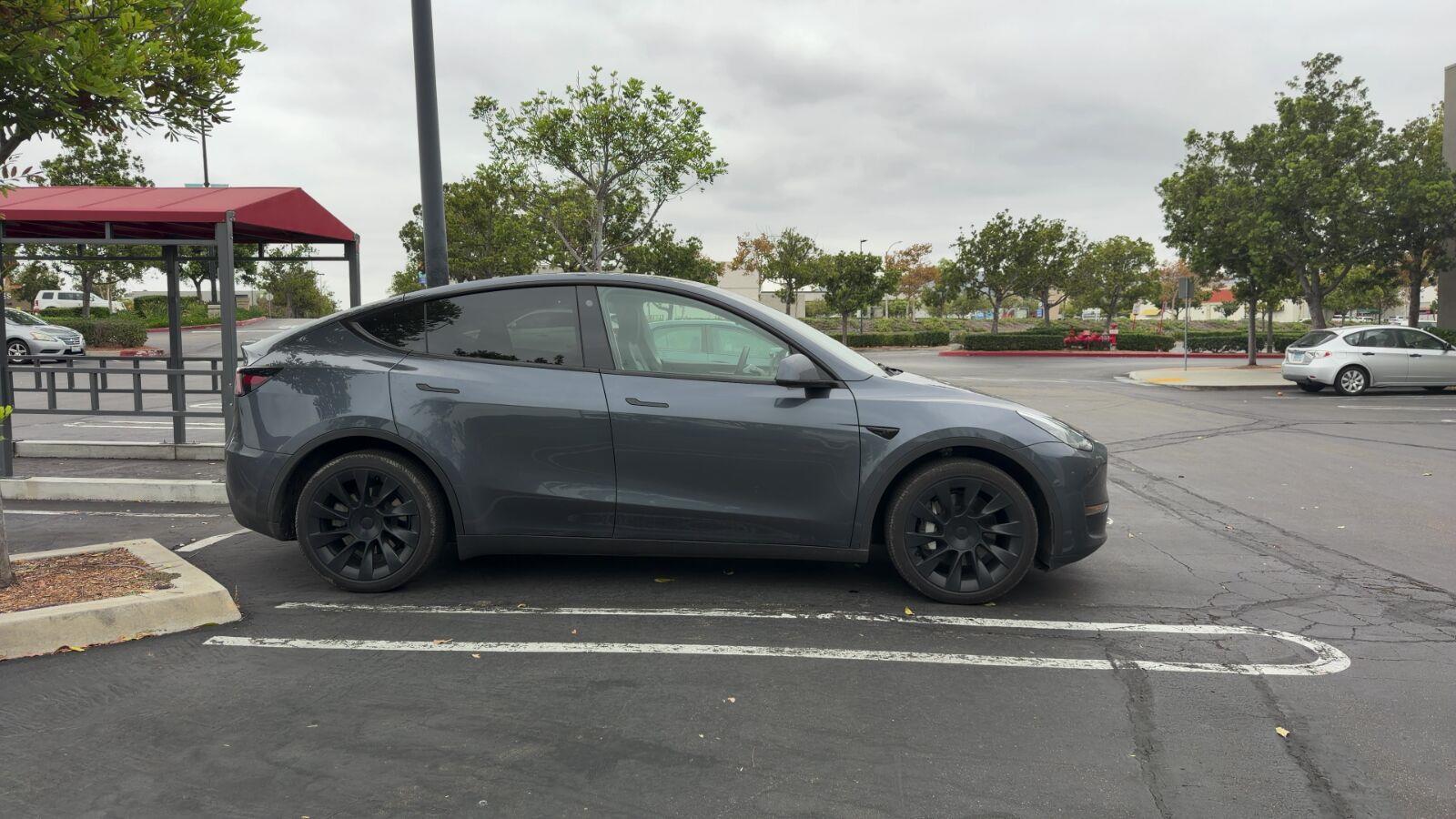 tesla model y 2023 7SAYGDEEXPA050846 image tesla model y 2023 7SAYGDEEXPA050846 image